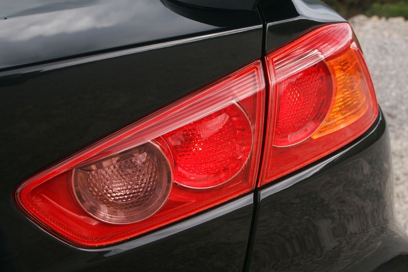 Mitsubishi: nowy Lancer Evolution MR TC - SST już w salonach w Polsce