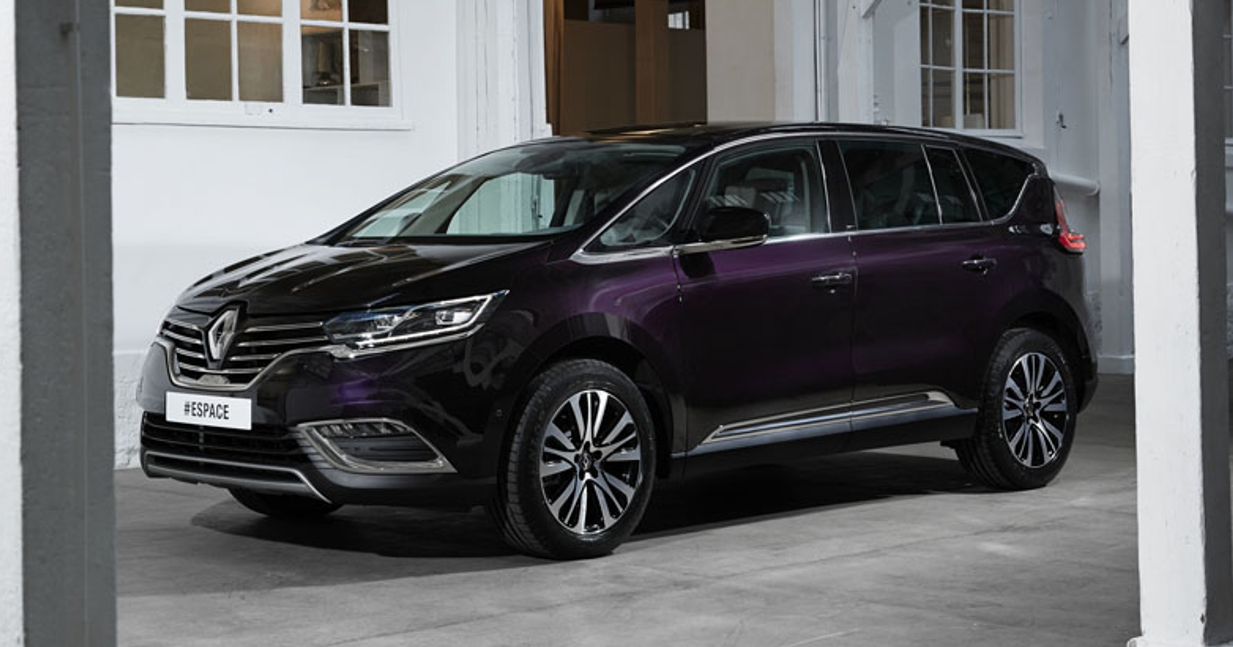 Ceny nowego Renault Espace. Czy konkurencja ma się czego obawiać
