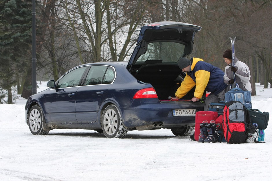 Samochodem na narty: zimowe ferie za granicą