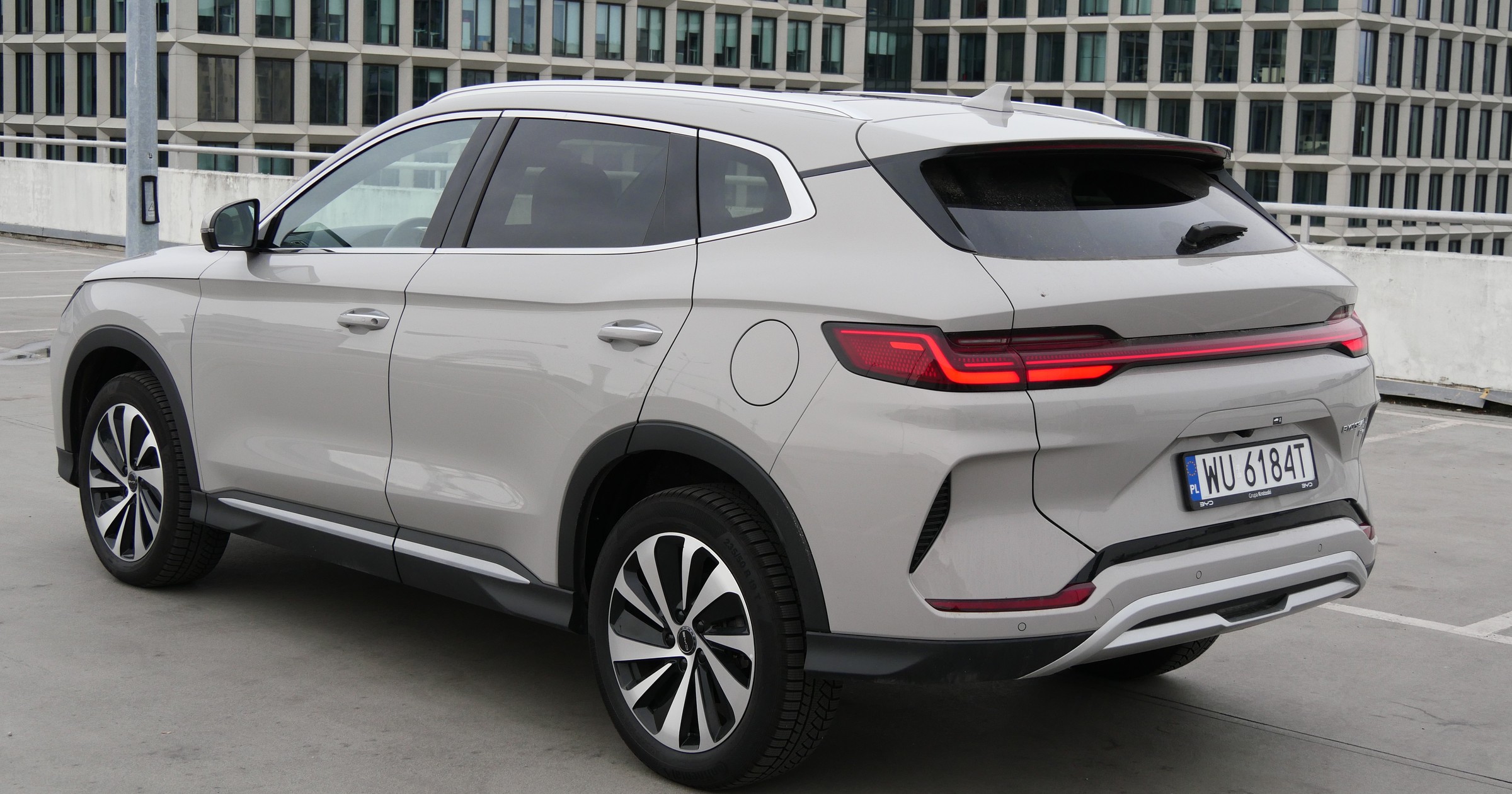 BYD Seal U DM-i (218 KM)