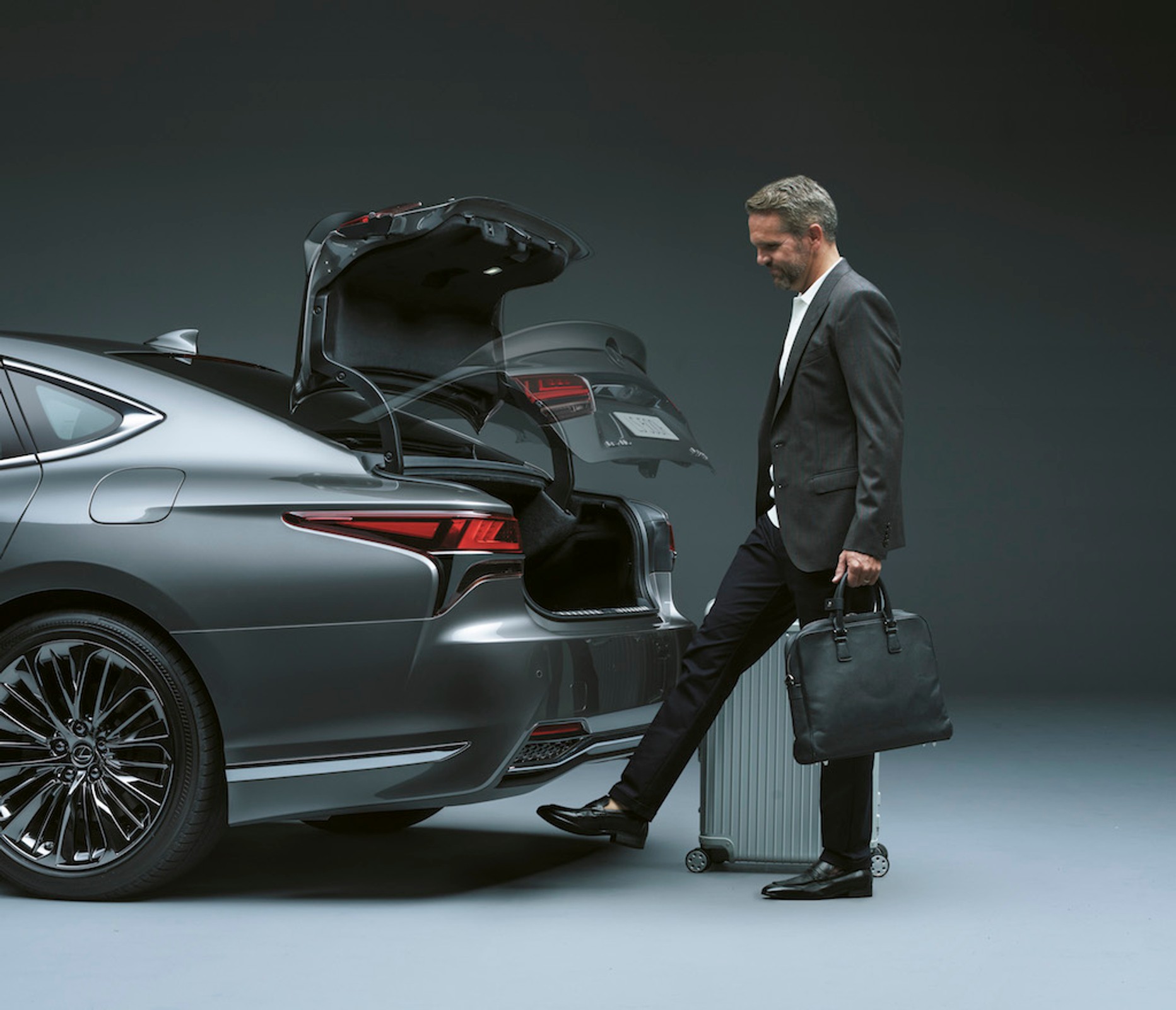 Lexus 500h – pierwsze jazdy