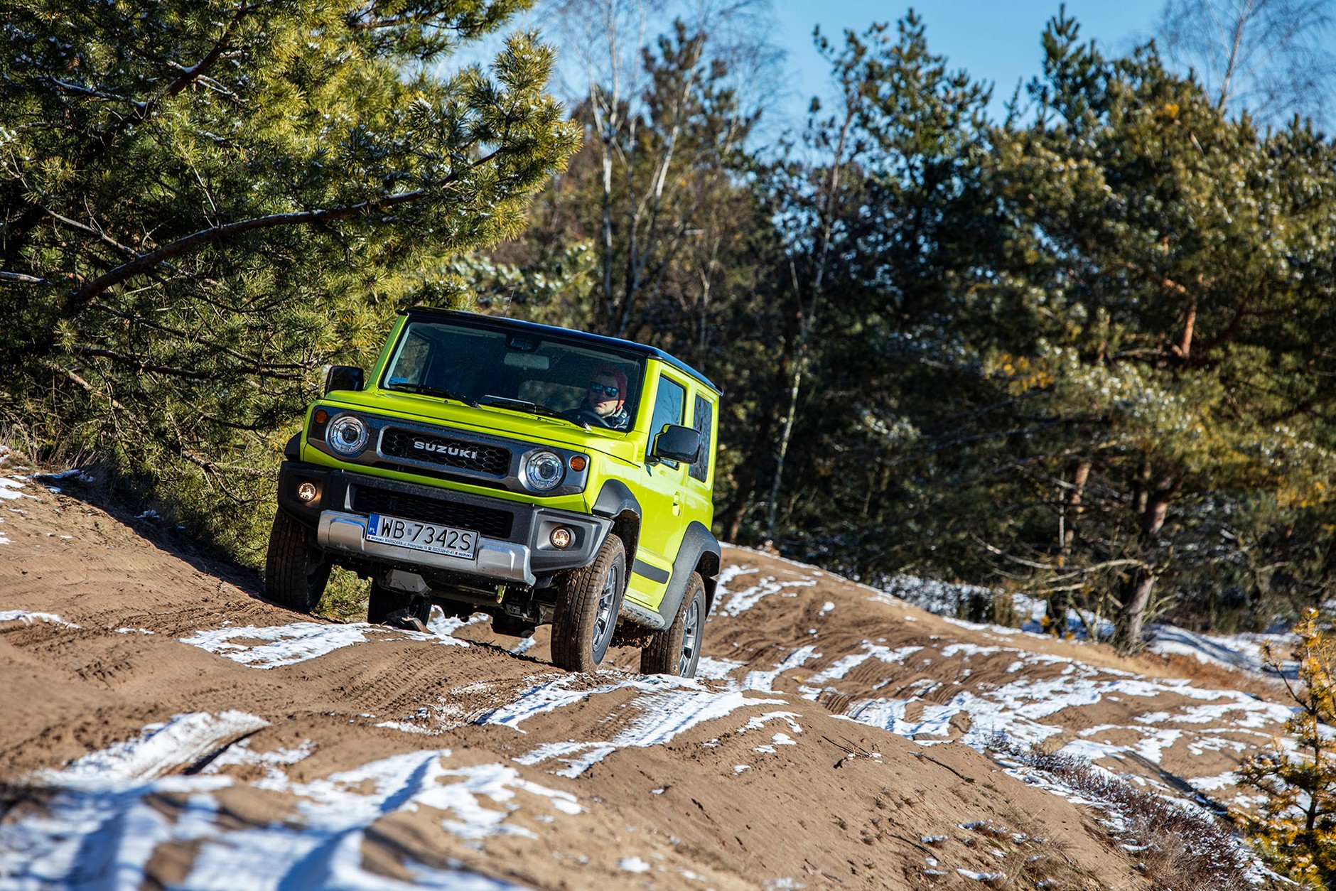 Suzuki Jimny 1.5 VVT 4AT - jego żywioł to teren