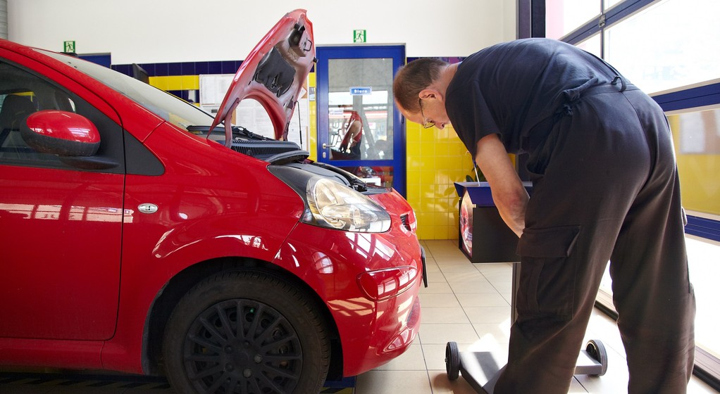 Przegląd techniczny - kontrola świateł