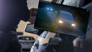 Znaleźli się stanowczo zbyt blisko granicy. Strażnicy pomogli odzyskać skradzione auto