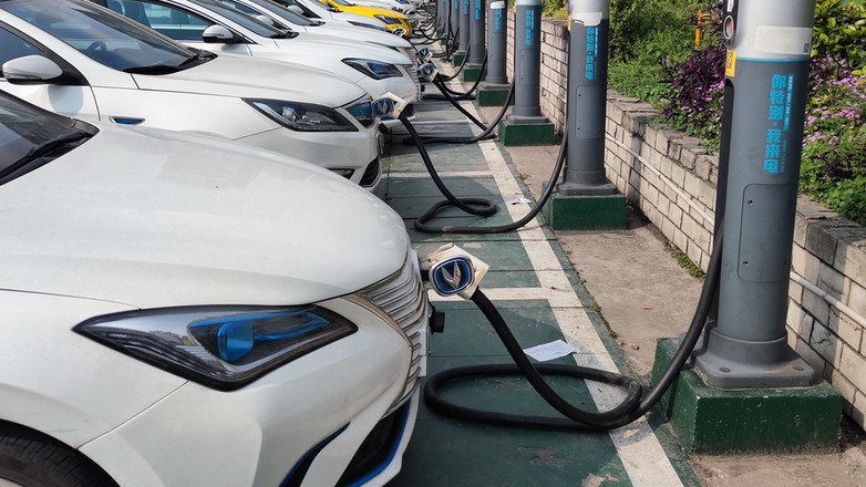 W dziedzinie elektromobilności Chiny wyprzedzają Europę.