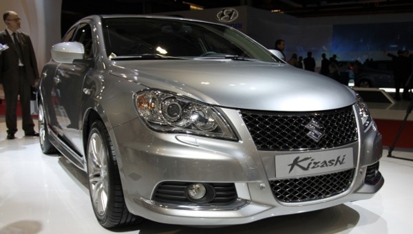 Suzuki Kizashi: poważny konkurent Avensisa i Passata