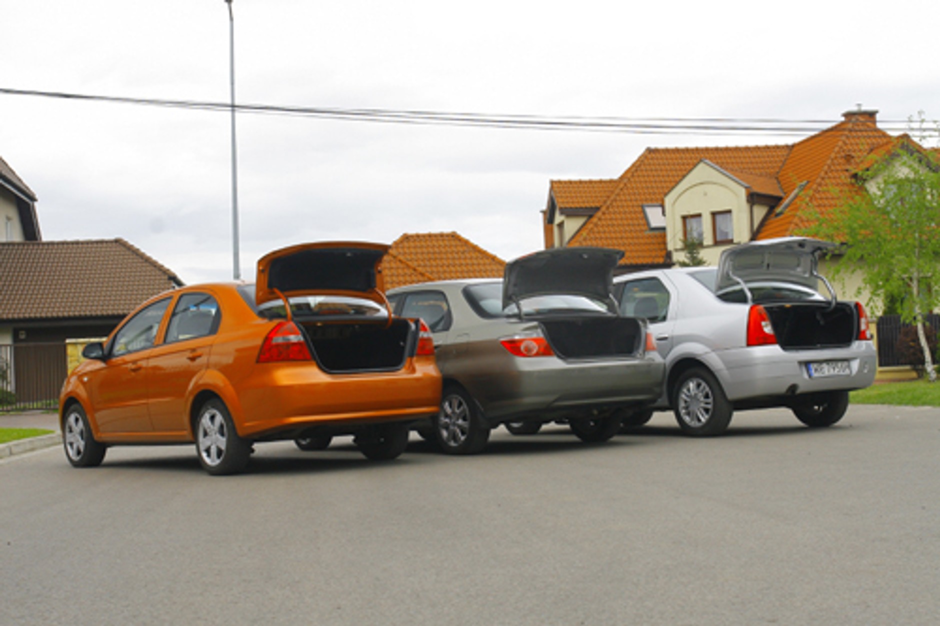 Chevrolet Aveo, Honda City, Dacia Logan - Wiele za niewiele