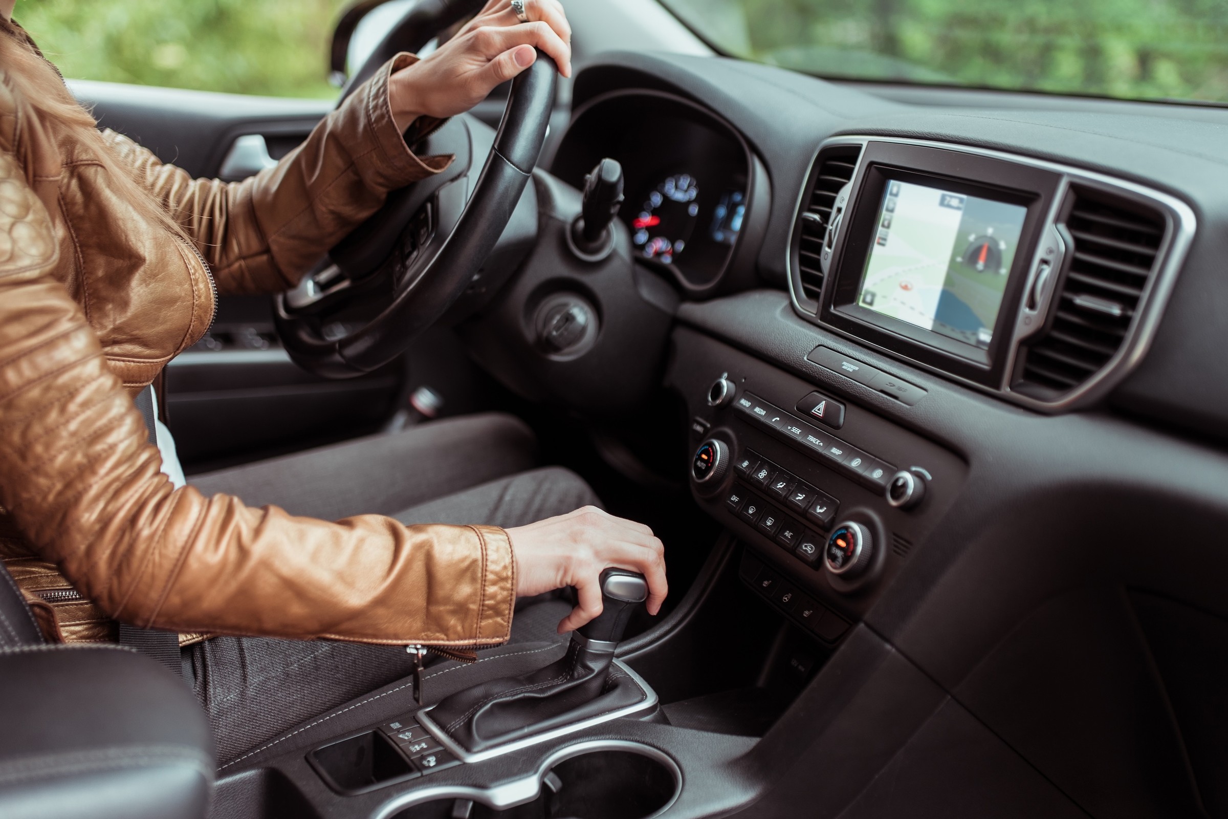 Przejechałeś zjazd z autostrady? Nie cofaj! Oto, co za to grozi