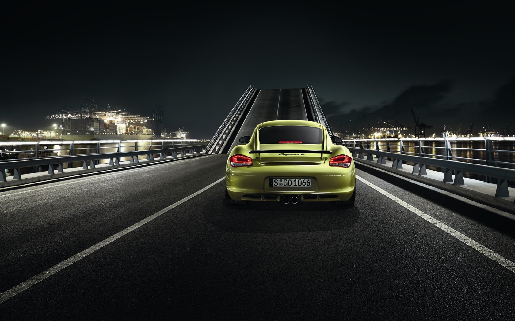 Porsche Cayman R