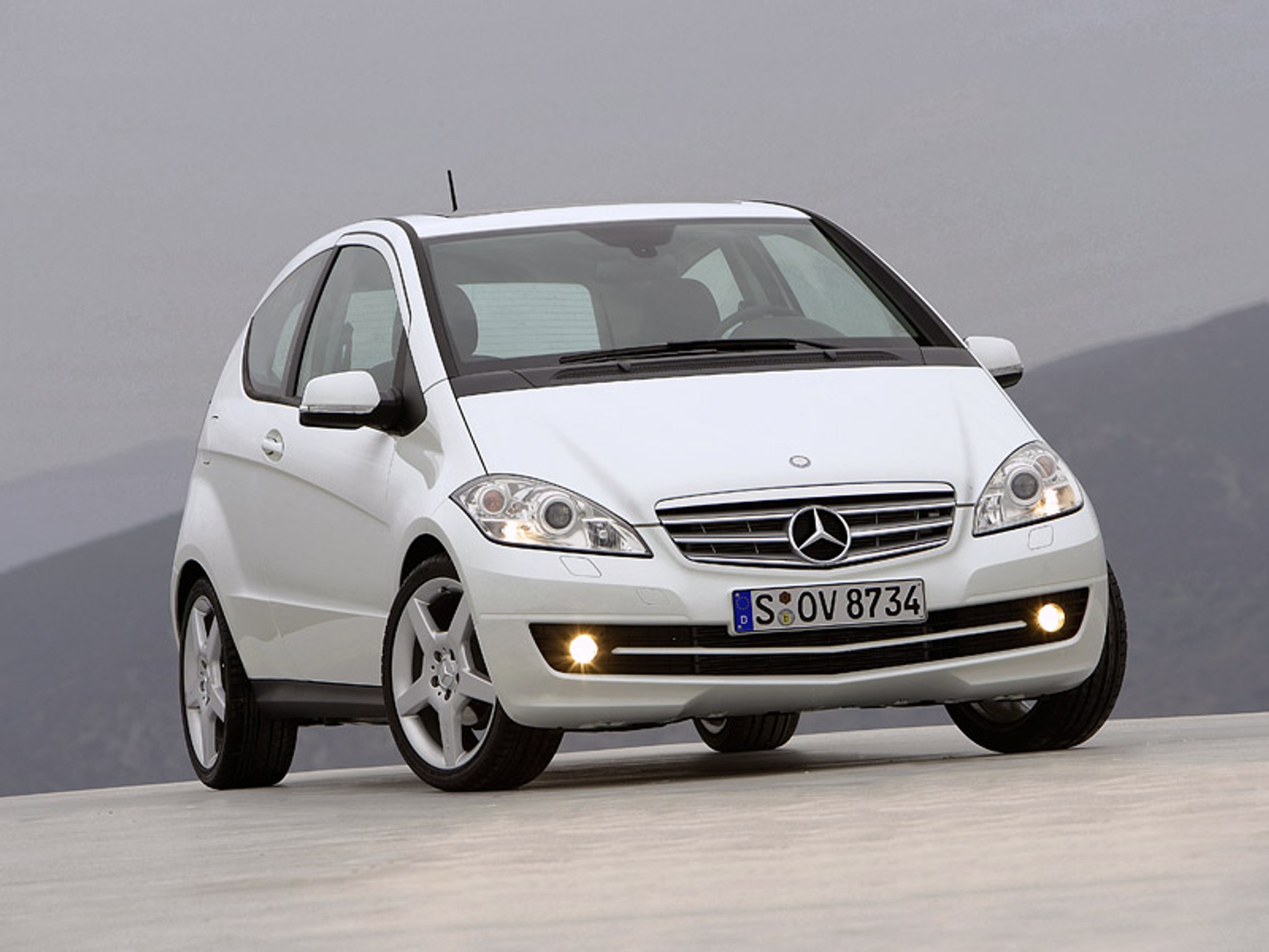 Mercedes-Benz: nowa A-Klasa będzie produkowana na Węgrzech