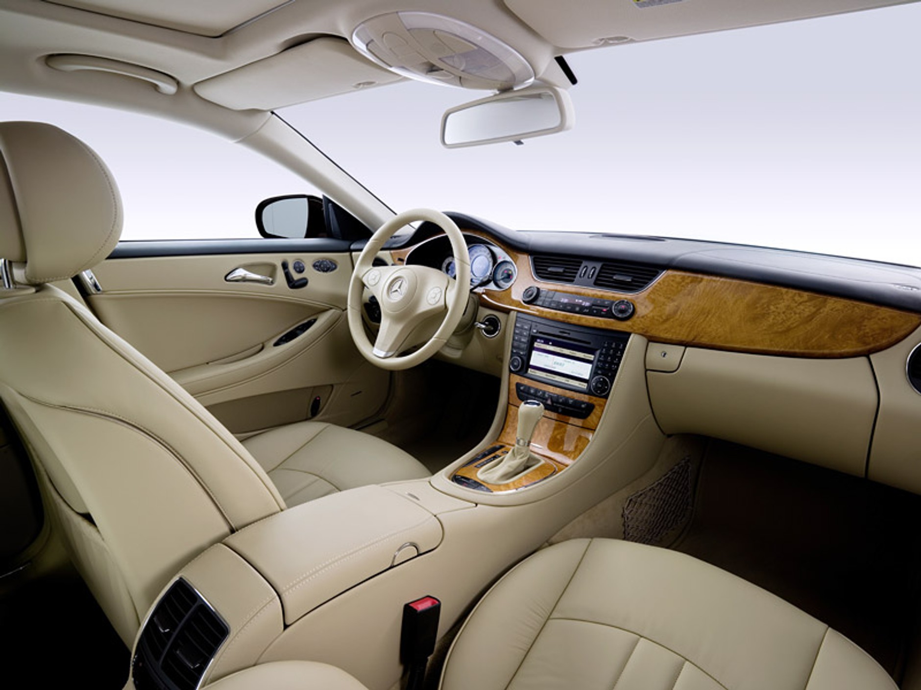 Mercedes-Benz CLS po faceliftingu – oficjalne informacje i fotografie