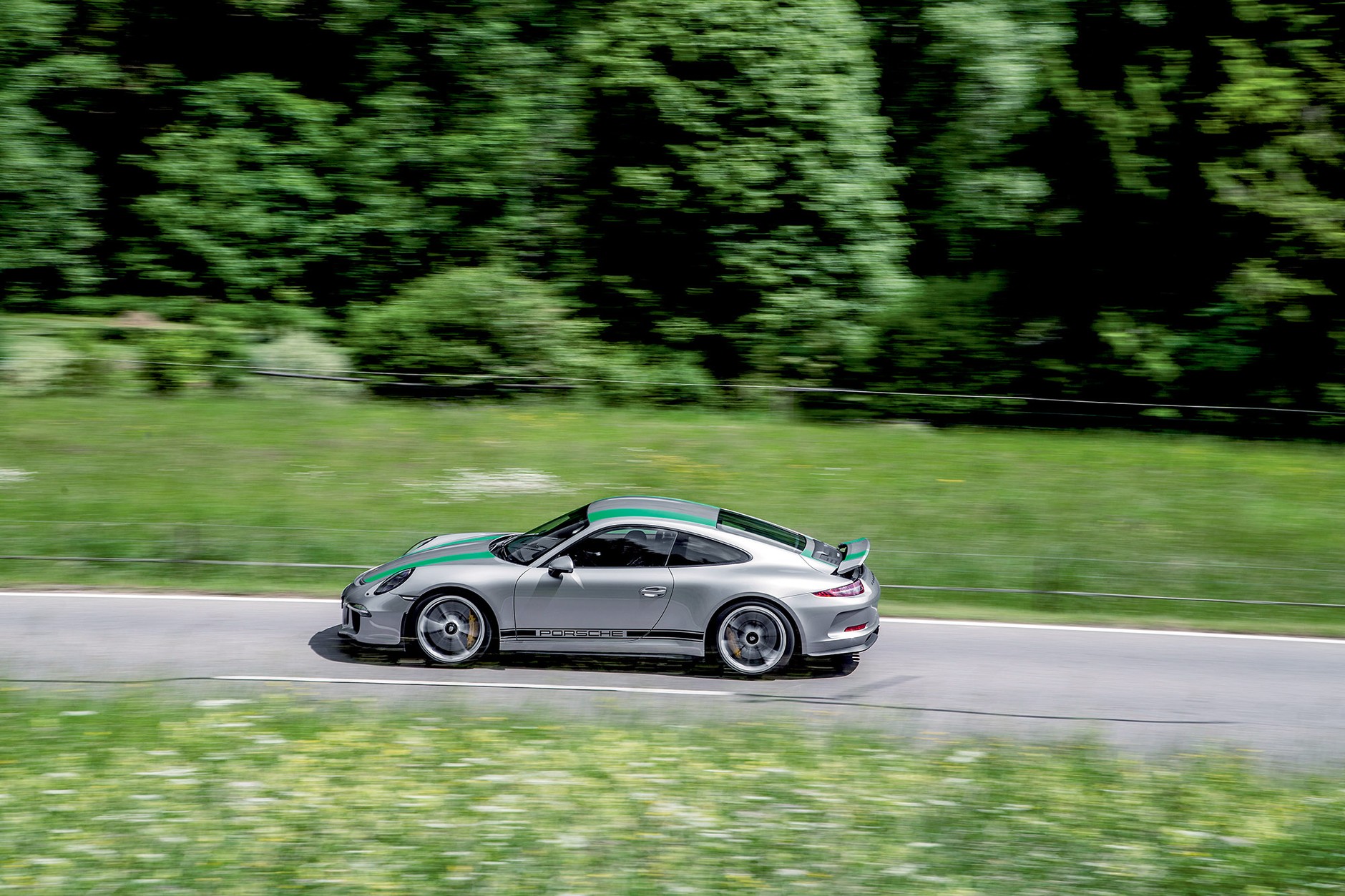 Porsche 911 R – mniej znaczy więcej | TEST
