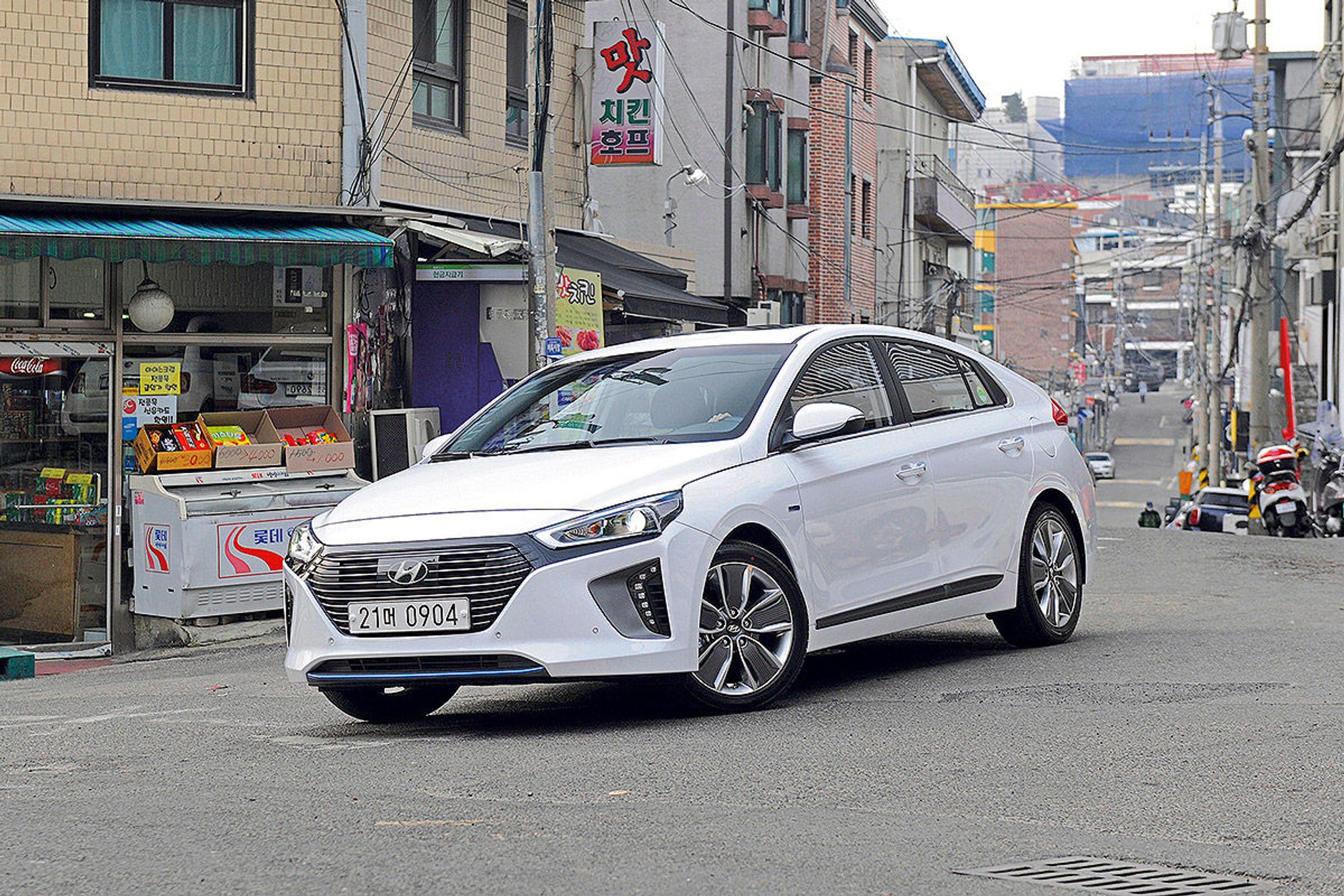 Hyundai Ioniq - nowa hybryda z Korei