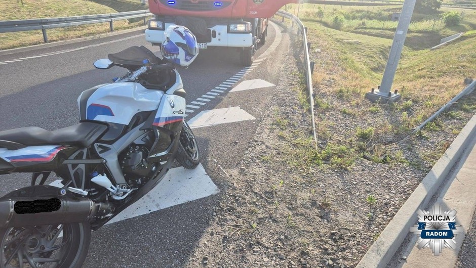 Obraz pochodzący z serwisu https://mazowiecka.policja.gov.pl/wra/aktualnosci/99549,Motocyklista-trafil-do-szpitala-po-wypadku.html