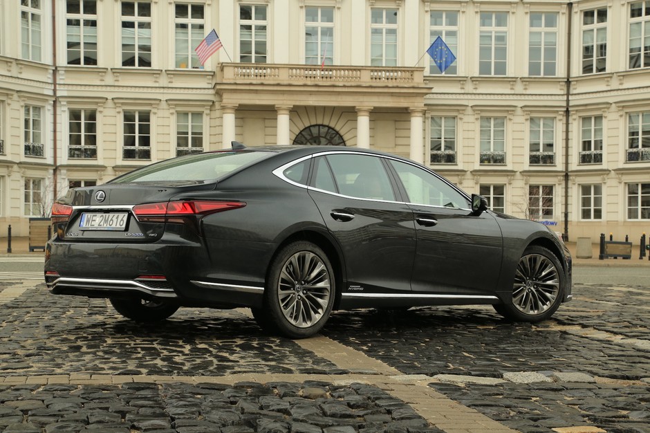Lexus LS 500h