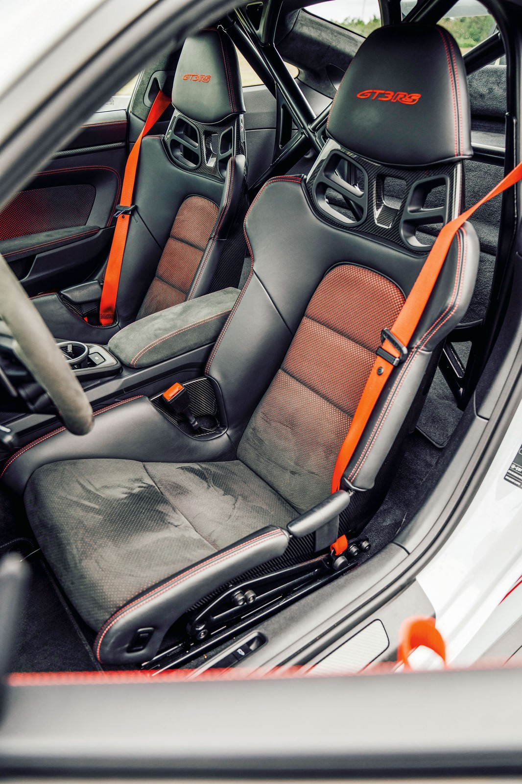 Volkswagen Garbus kontra Porsche 911 GT3 RS