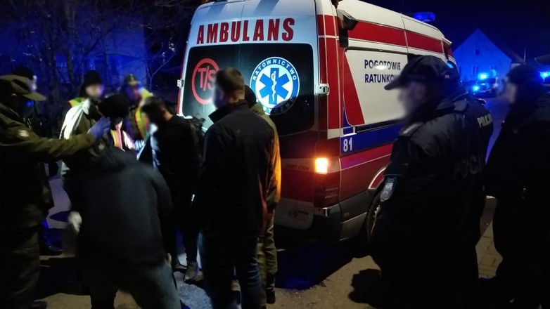 Fałszywa karetka z imigrantami