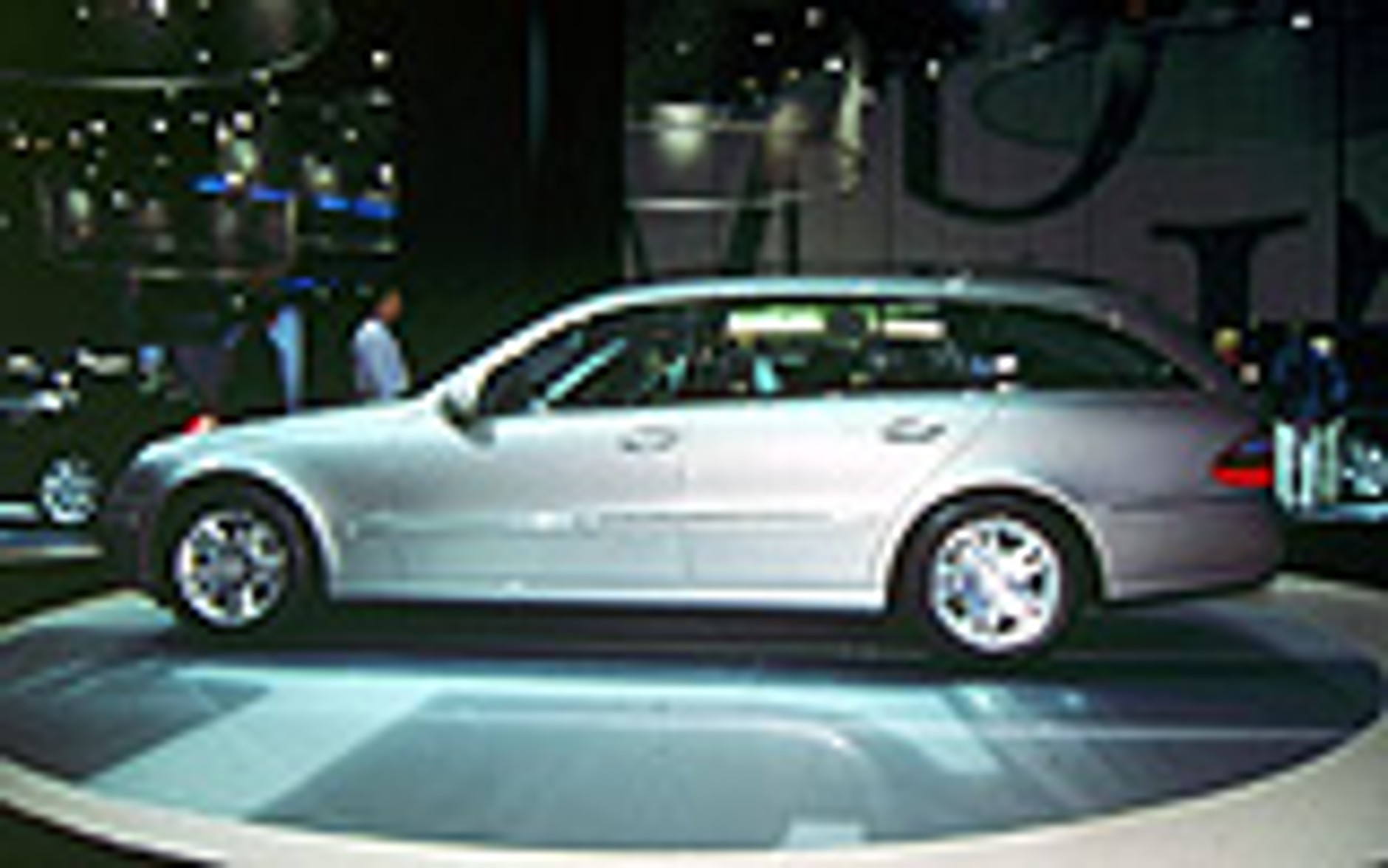 Wystawa samochodowa Detroit 2003