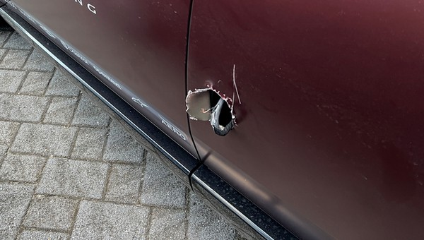 Tak kradną auta "metodą laparoskopową". Omijają nawet najlepsze zabezpieczenia