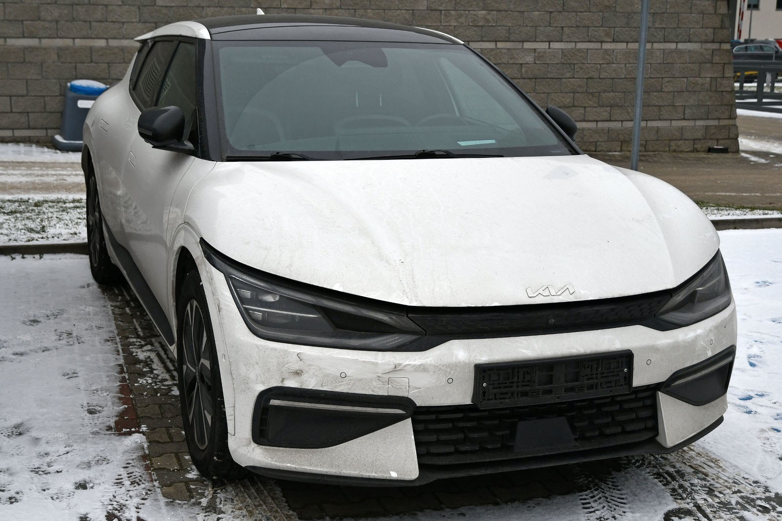 Biała Kia EV6 skradziona w Holandii