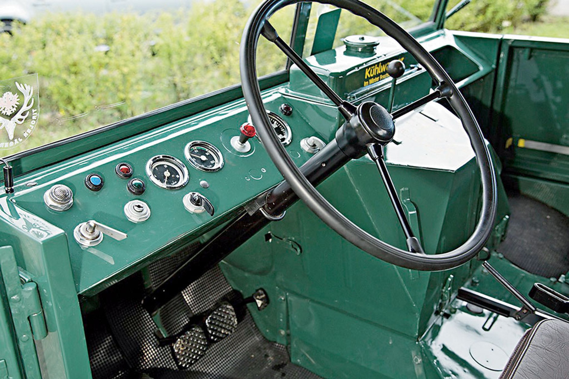 Rolnik kontra żołnierz - Unimog 2010 kontra Porsche 597 Jagdwagen