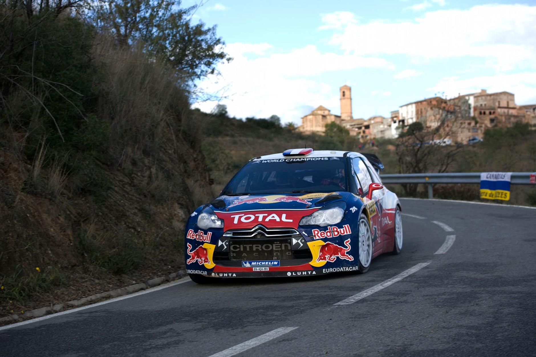 Loeb mistrzem świata, Polacy spadli z podium