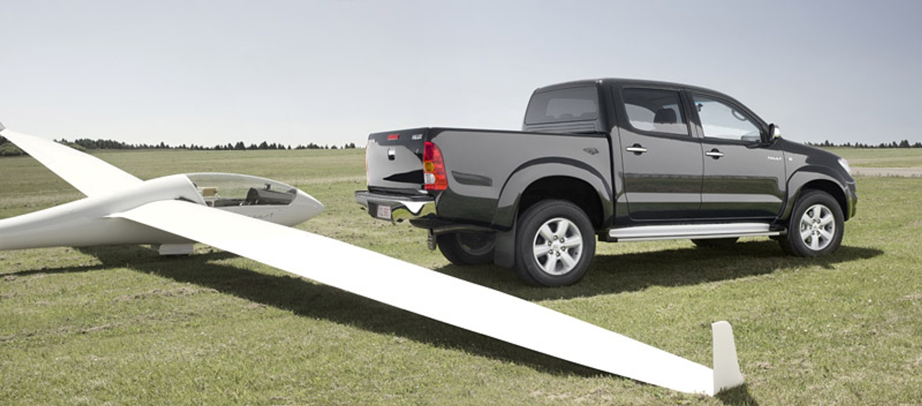 Toyota Hilux: restyling pickupa na nowy rok modelowy