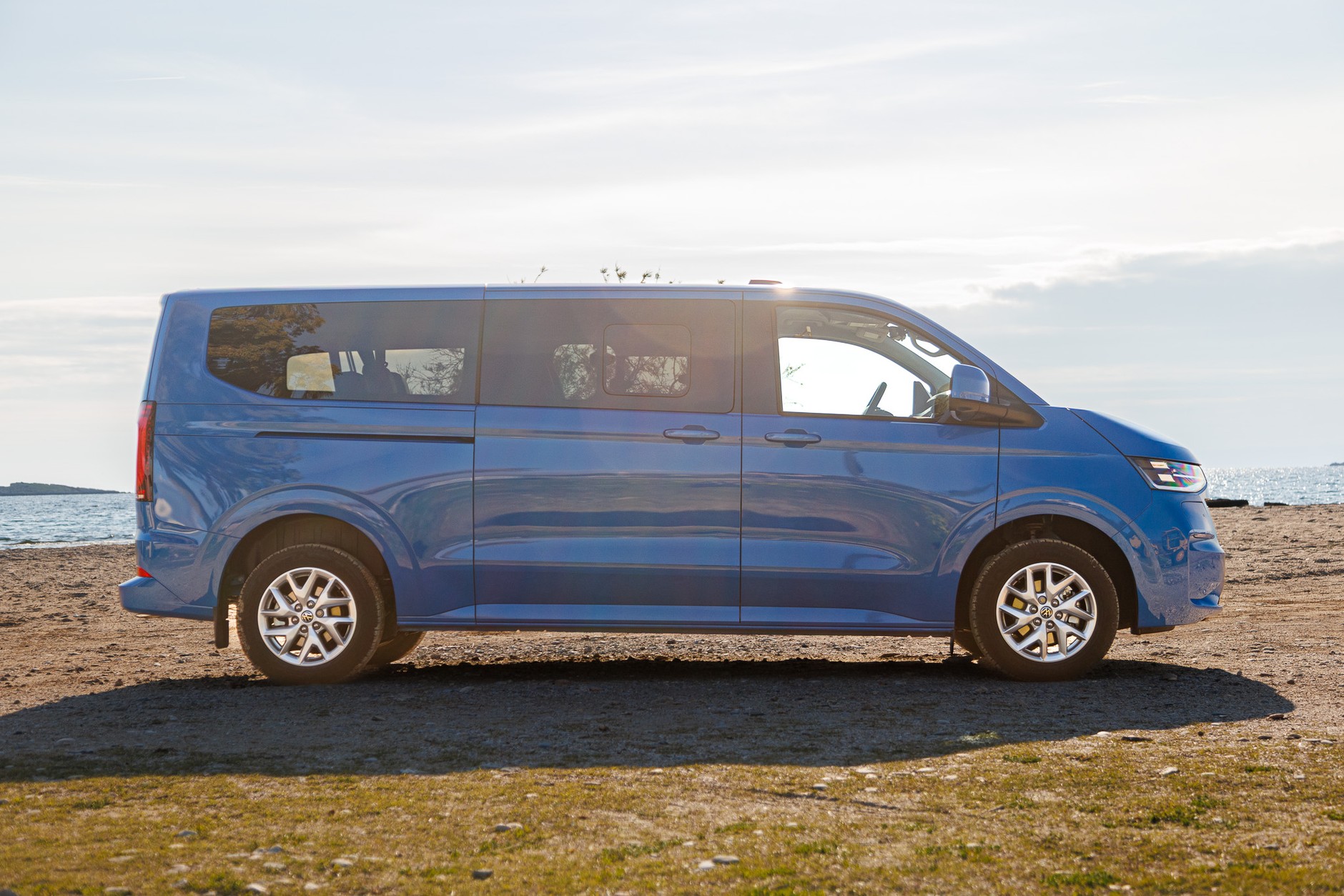 Volkswagen Caravelle T7 EV