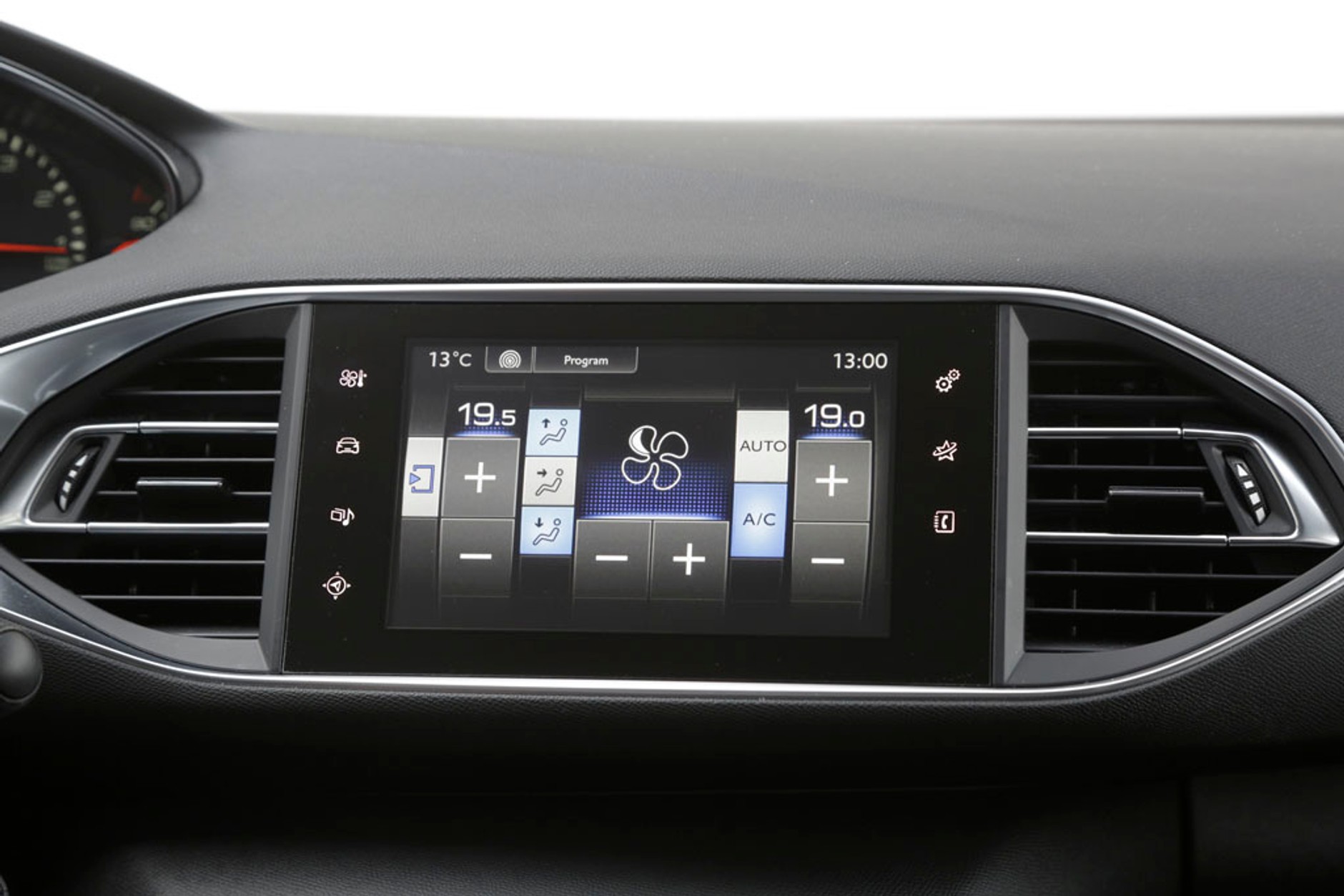 Peugeot 308 1.2 PureTech - jak sobie poradzą 3 cylindry?