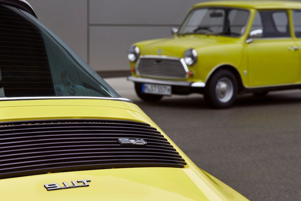 Porsche 911 i… Mini