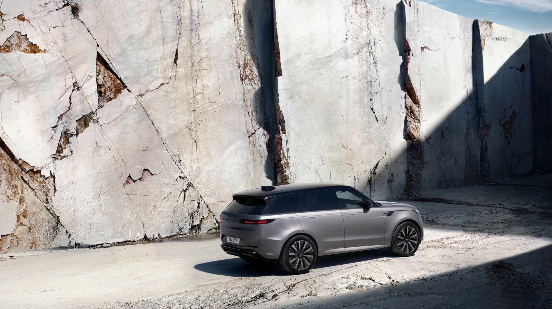 Range Rover Sport Electric 2026