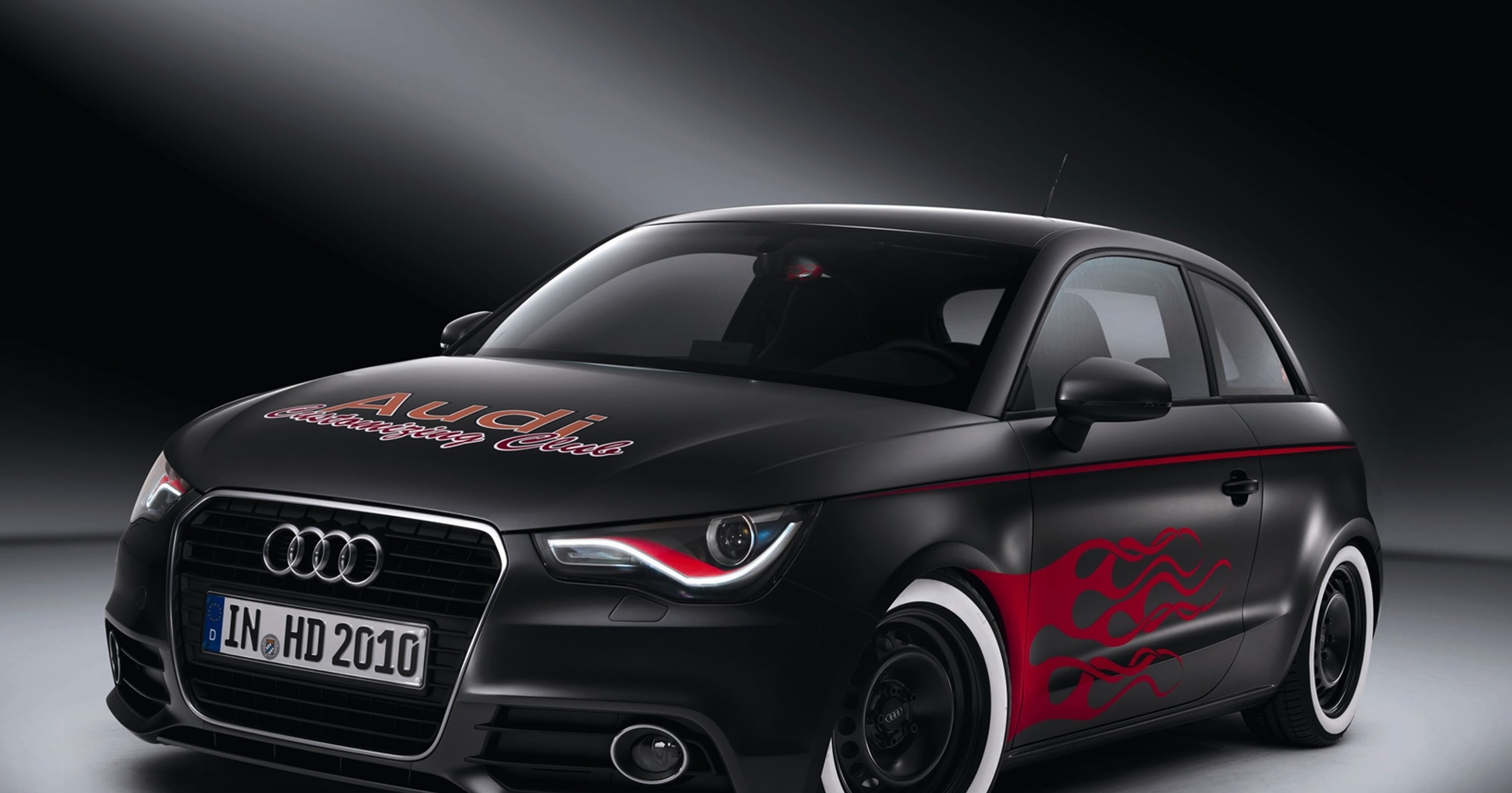 Audi A1 płonie z pożądania 