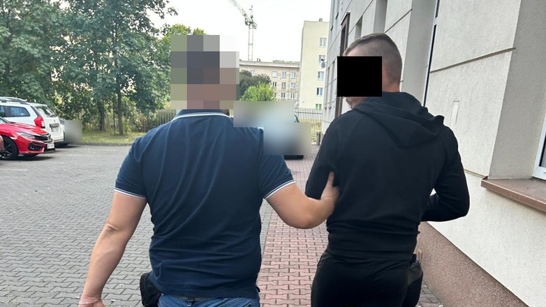 24-latek, który sprzedał auto klienta, został zatrzymany przez policję