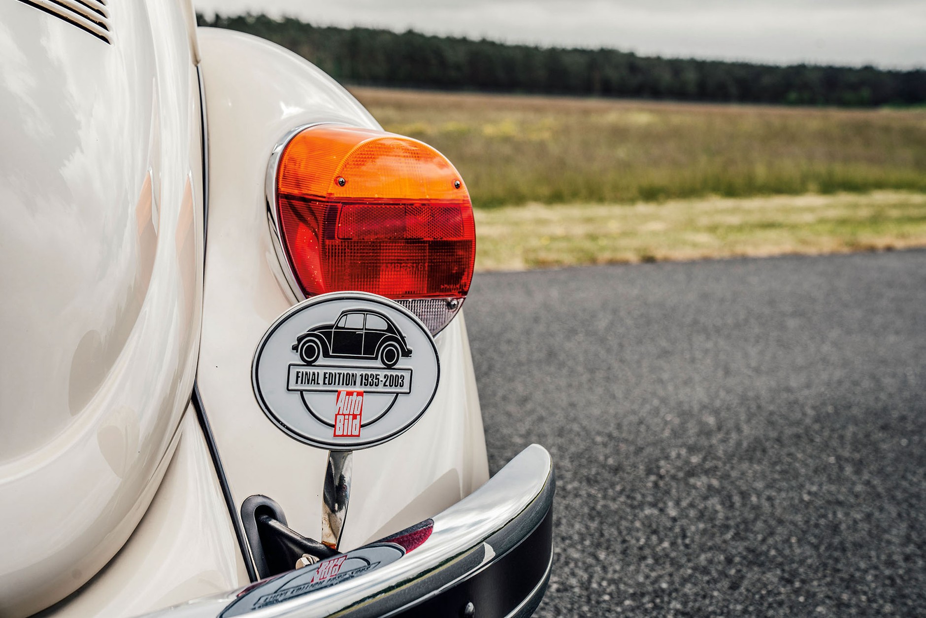 Volkswagen Garbus kontra Porsche 911 GT3 RS