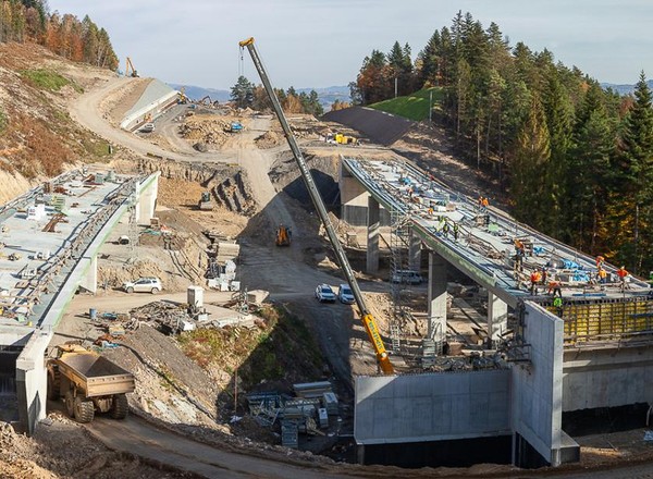 Po zawaleniu się stropu drogowcy wracają do drążenia tunelu na S1