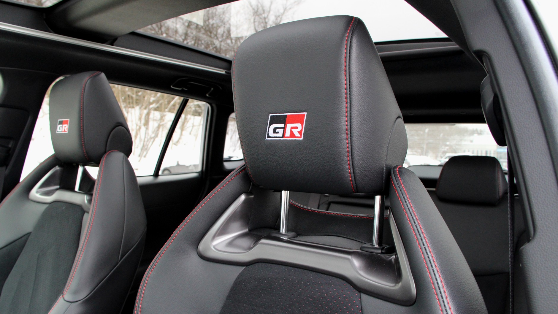 Toyota Corolla Cross 2.0 Hybrid GR Sport 