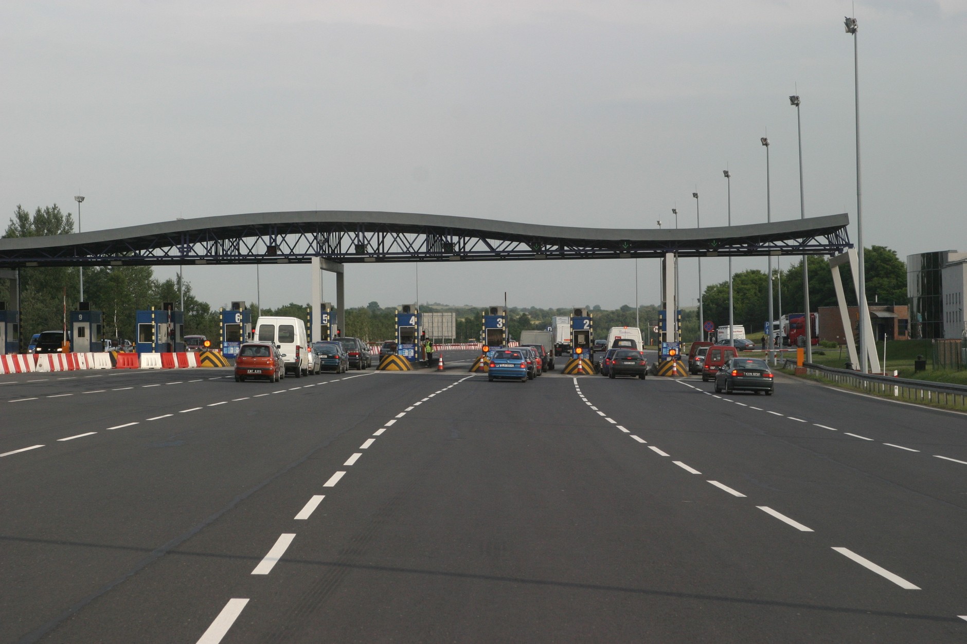 Do końca października 271 km nowych dróg szybkiego ruchu