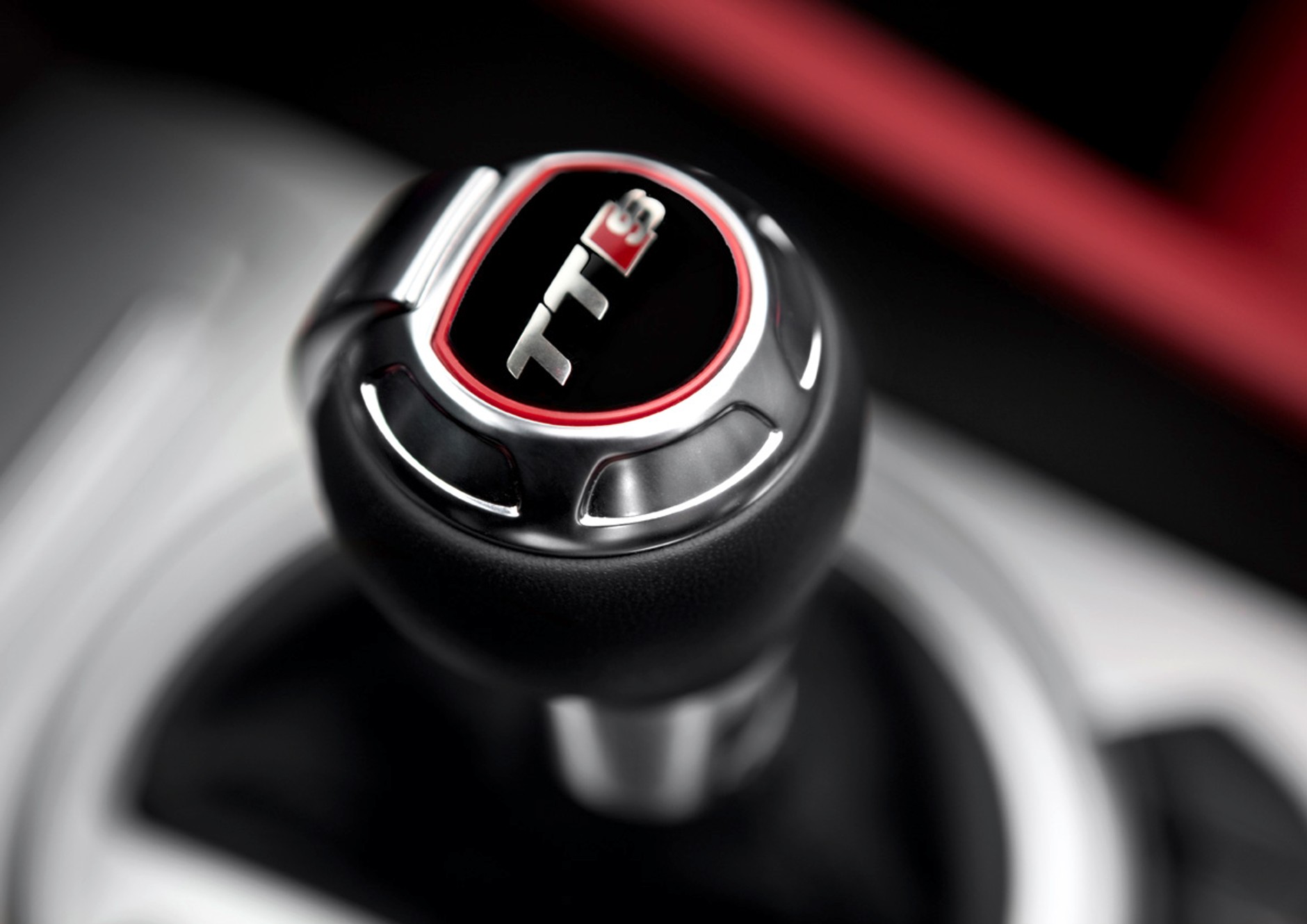 AMI 2010: Audi TT po wiosennym faceliftingu