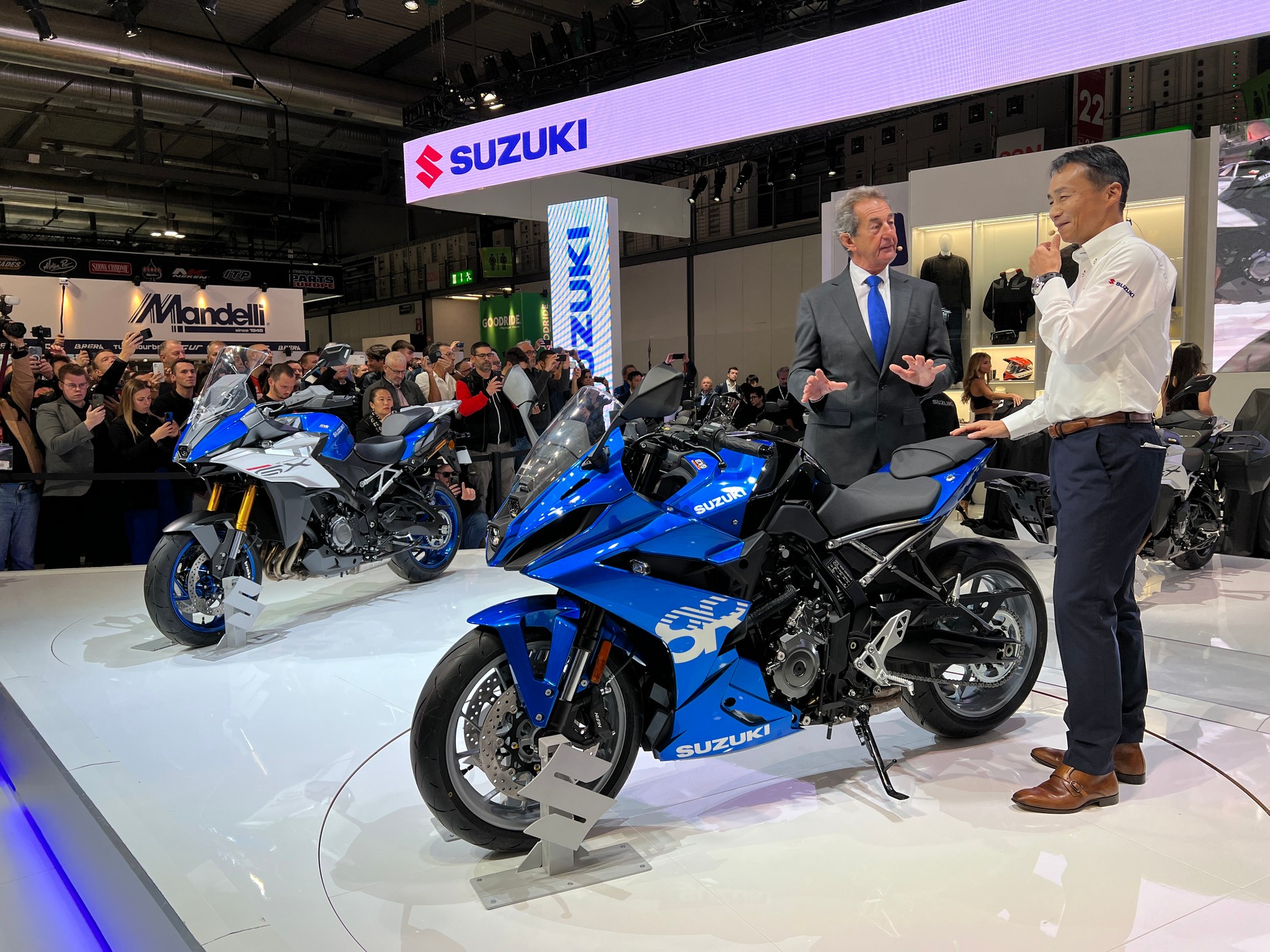 Premiera Suzuki GSX-8R i Suzuki GSX-S1000GX