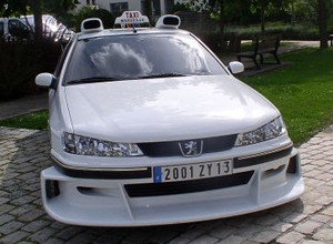 Odlotowy Peugeot 406 z filmu „Taxi”
