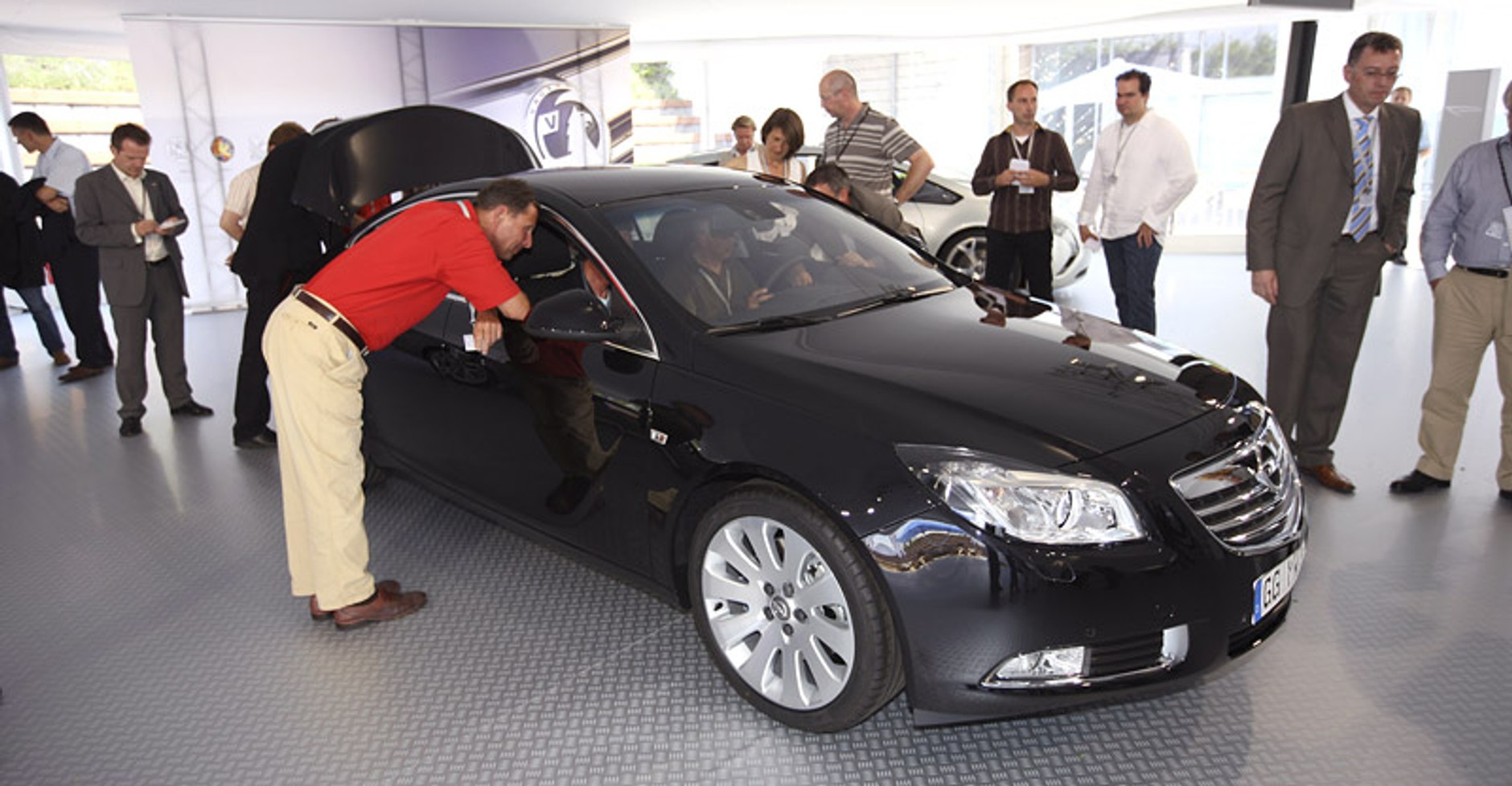 Opel Insignia: pierwsza statyczna prezentacja