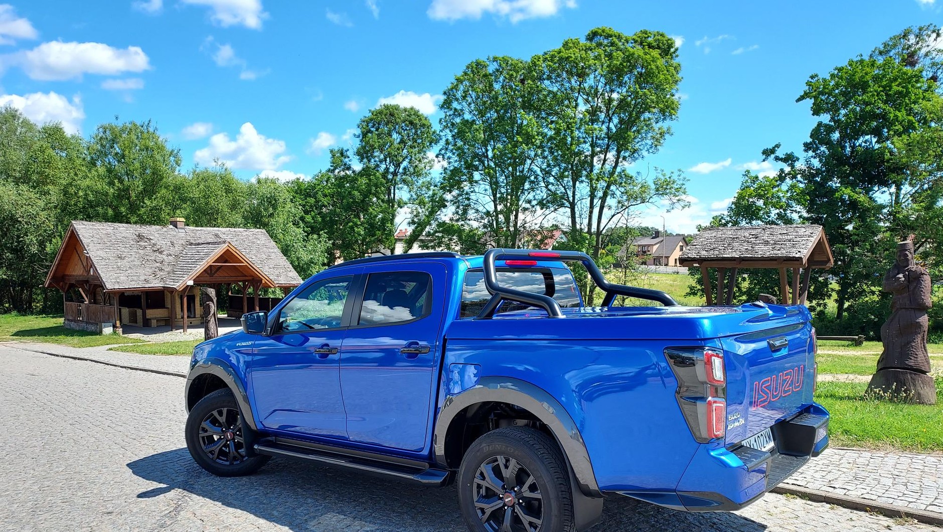 Isuzu D-Max 2023, lifting