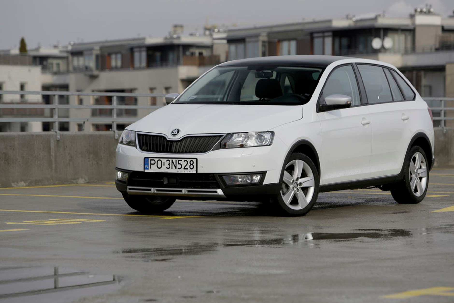 Skoda Rapid w mundurku