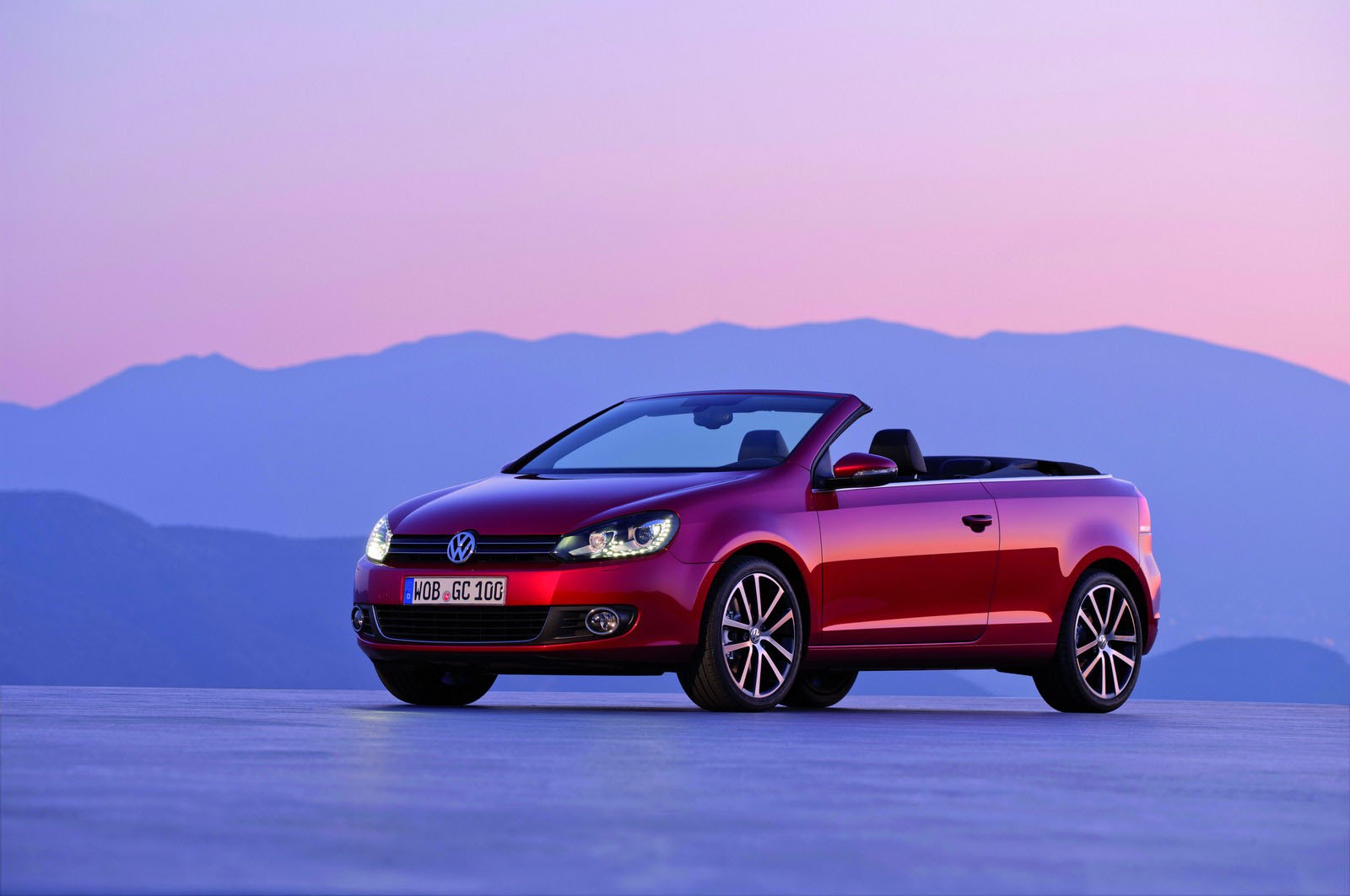 Taki jest nowy VW Golf Cabriolet