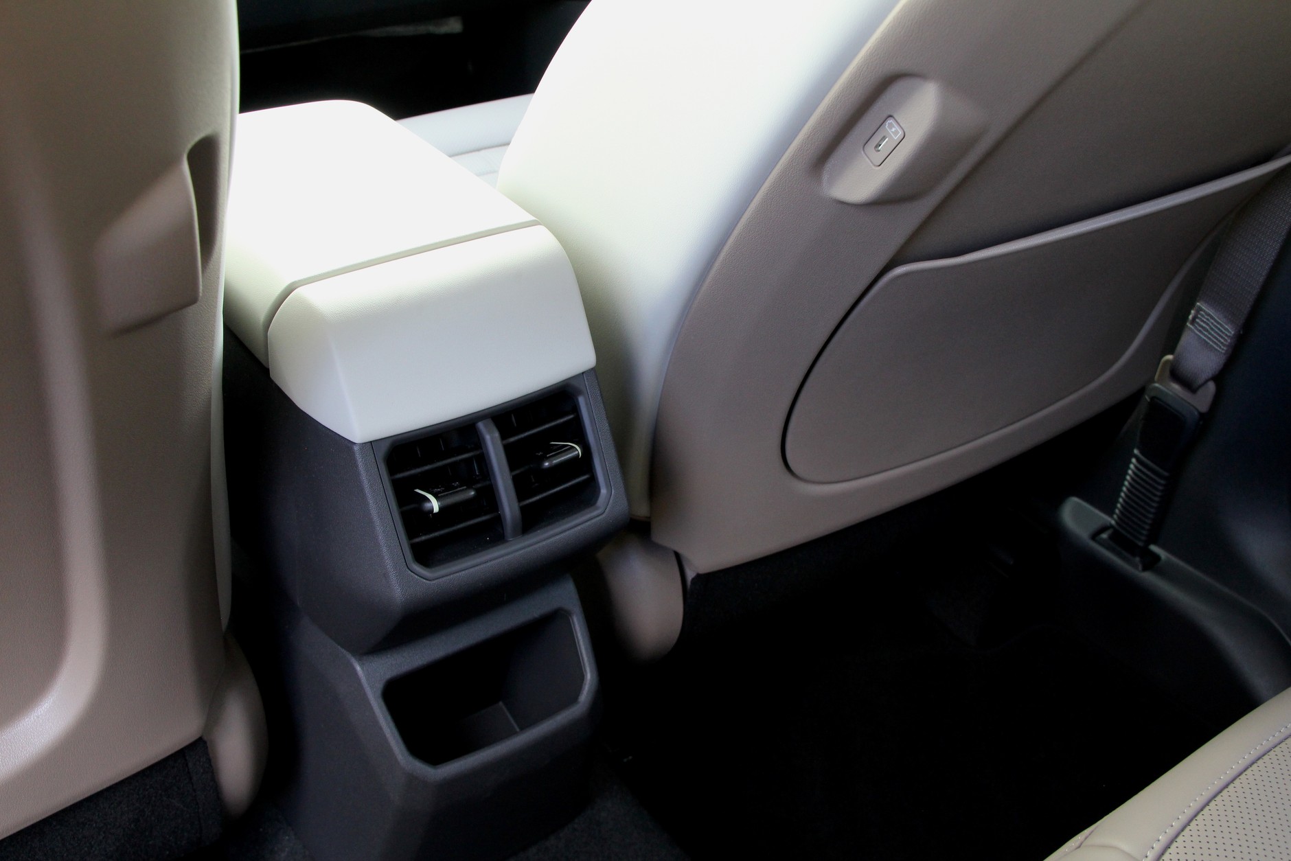 Kia Seltos 1.6 T-GDI L (Business Line)