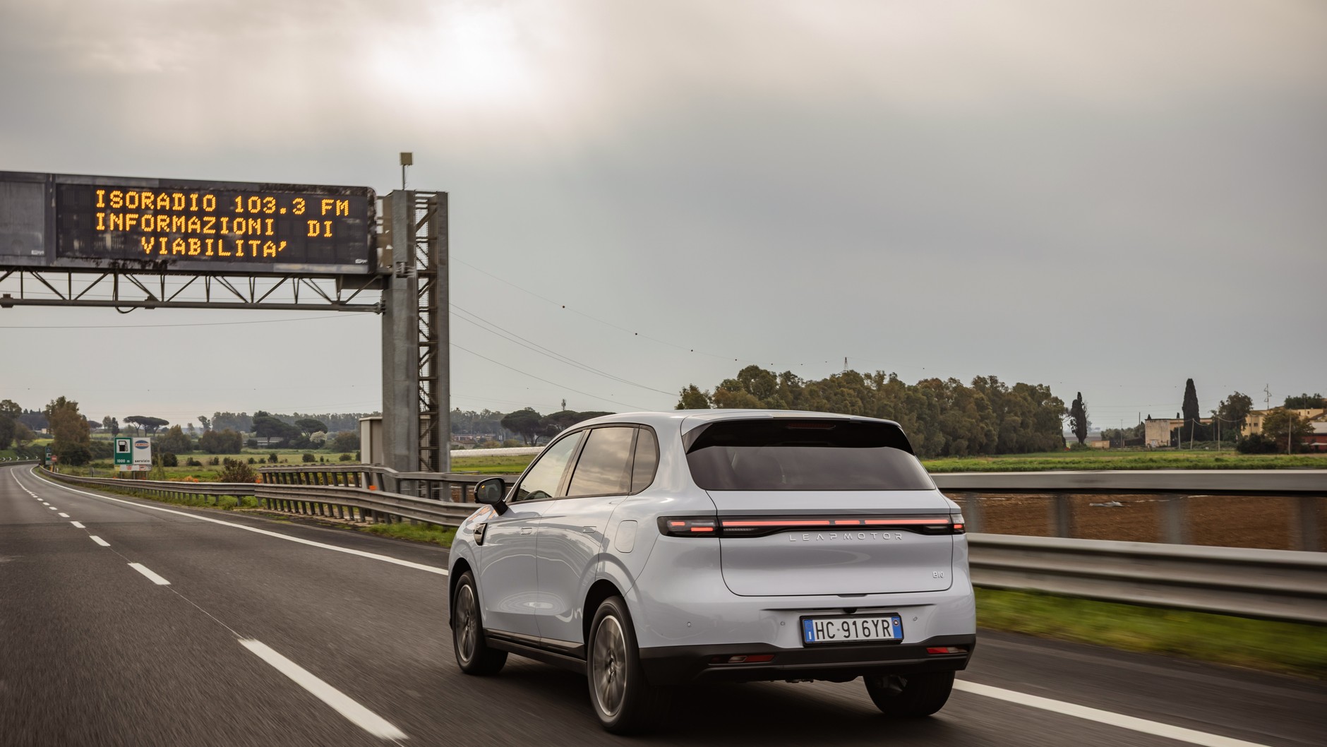 Leapmotor B10 Hybrid EV