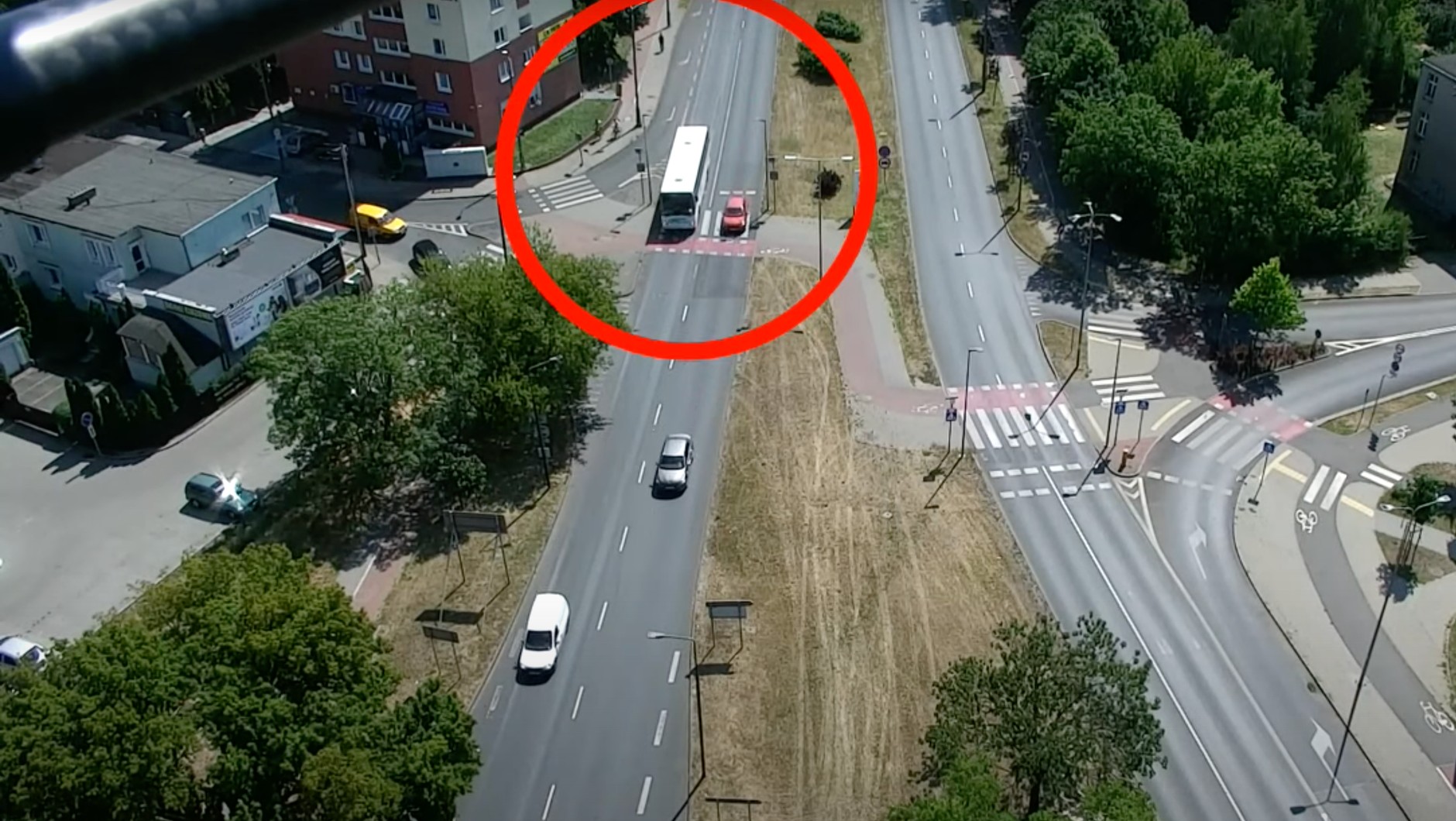 widok z policyjnego drona
