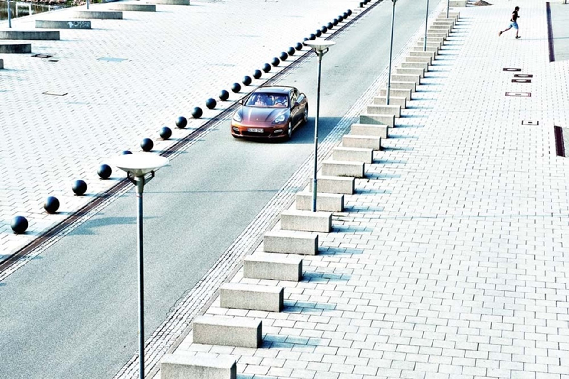 Piękne zdjęcia paskudnego Porsche