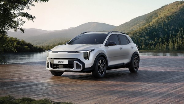 Nowa Kia Stonic jest nie do poznania. To auto ma już osiem lat, a nie wygląda
