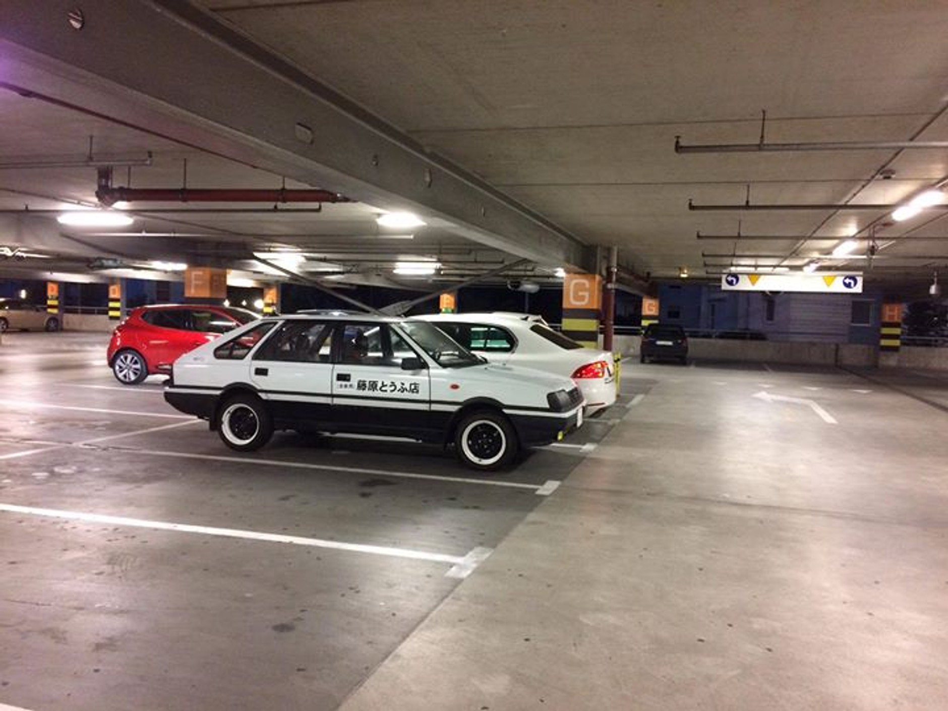 Polonez Caro w stylu AE86 z Initial D